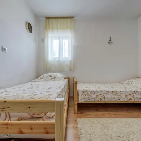 In With Private Pool And Garden * Solin