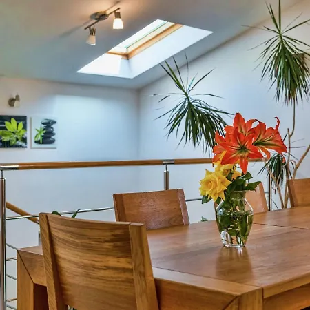 In With Private Pool And Garden *