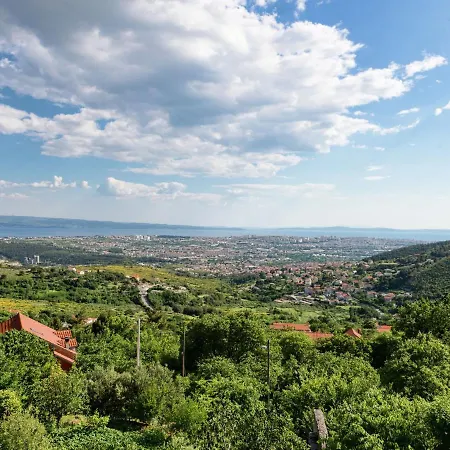 In With Private Pool And Garden * Solin